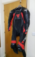 Dainese size 52