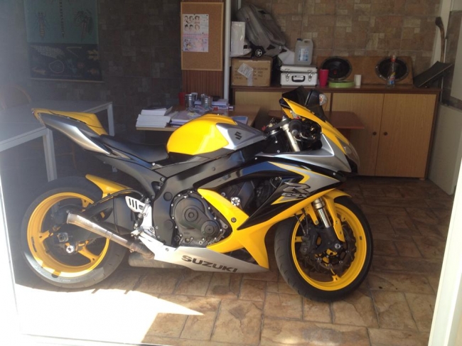 FOR SALE GSXR-600 K8