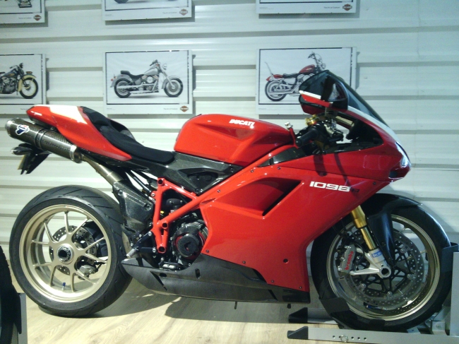 DUCATI 1098R