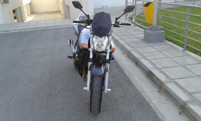 suzuki gsr600