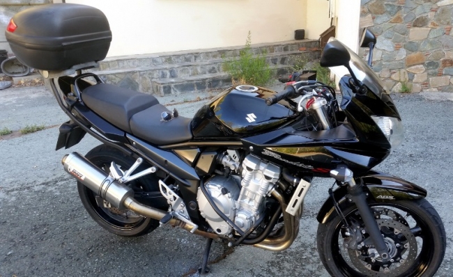 Suzuki Bandit GSF650s 2009 (ABS), lots of extra, + oil&filter