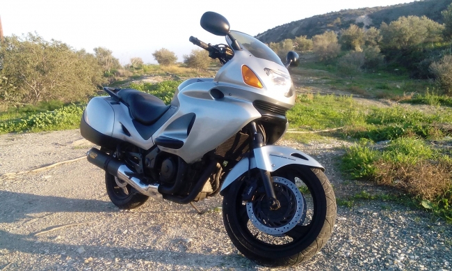 Honda deauville 1000cc cheap