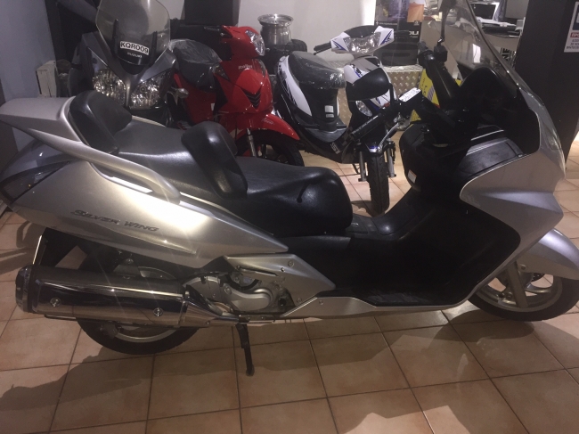 HONDA SILVER WING 600CC SCOOTER