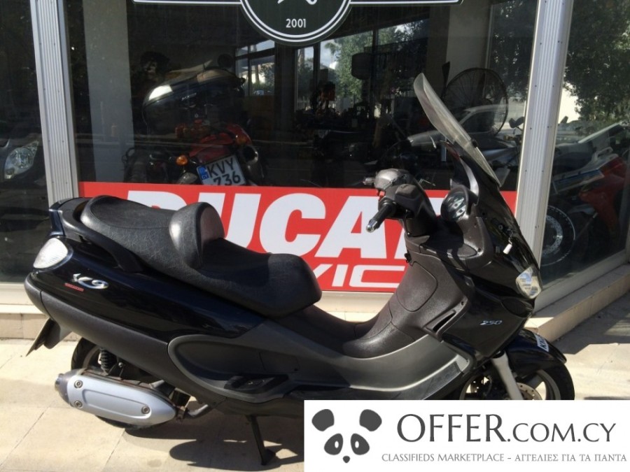 Motorcycle Piaggio X9 Scooter Piaggio 125 Scooter Piaggio X9