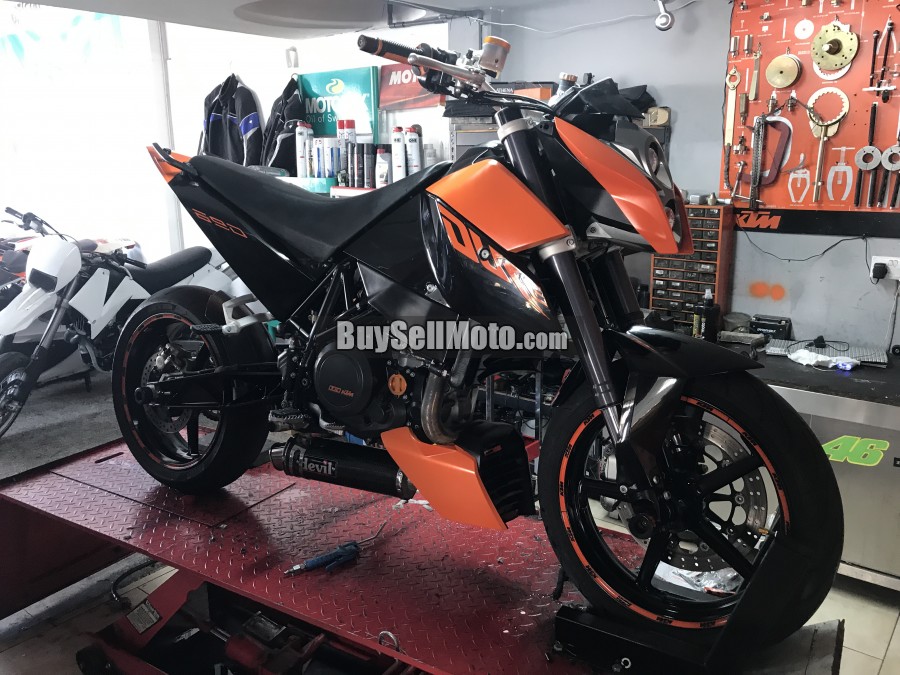 KTM 690 Duke