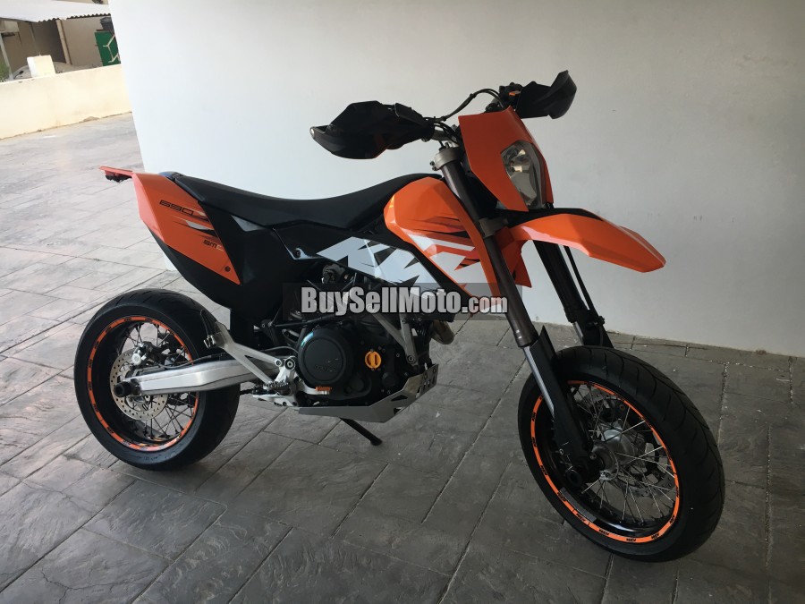 KTM 690 smc supermoto 2008