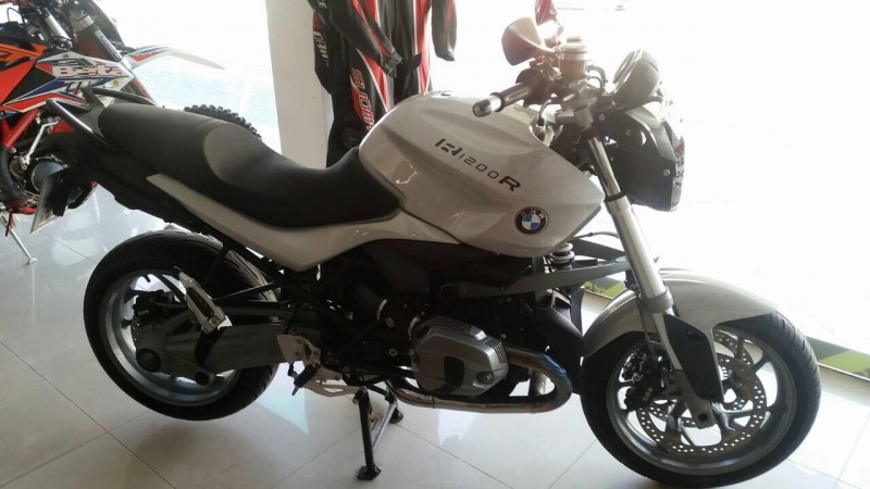 BMW R1200R 2012