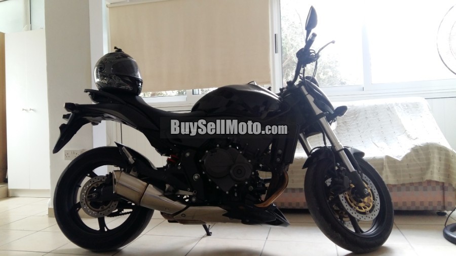 Honda cb 2010