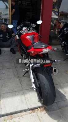 BMW S1000RR 2011 4