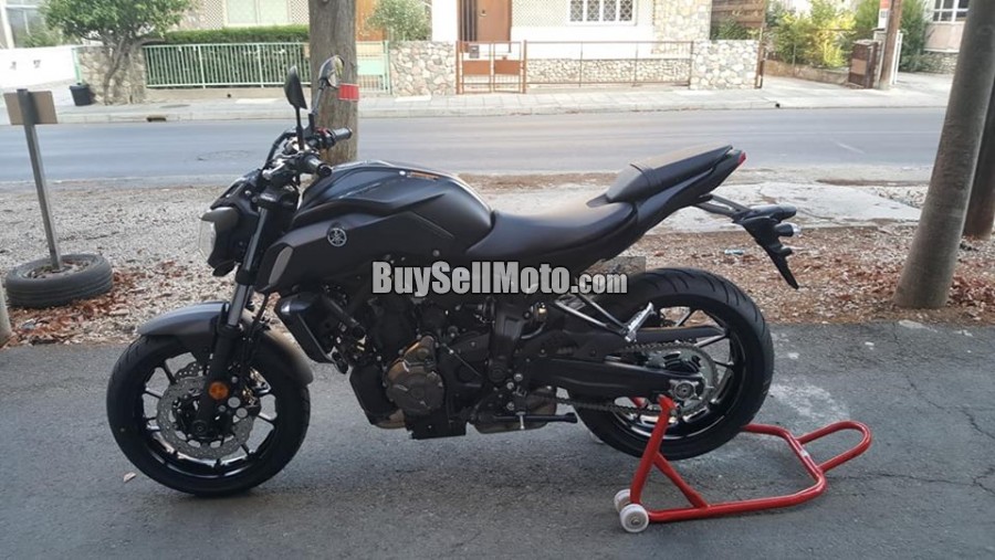 YAMAHA MT-07 