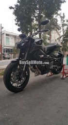 YAMAHA MT-09  4