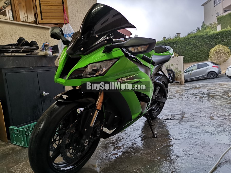 KAWASAKI ZX-10R 2011