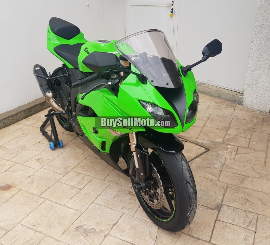 KAWASAKI ZX-6R 2010