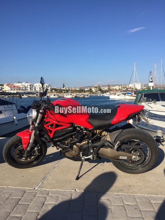 DUCATI Monster 2015