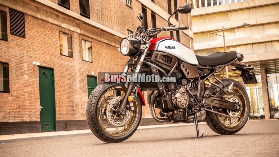 YAMAHA XSR 700