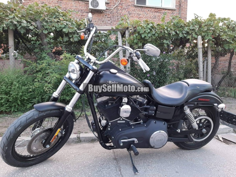 HARLEY-DAVIDSON Street Bob 2014