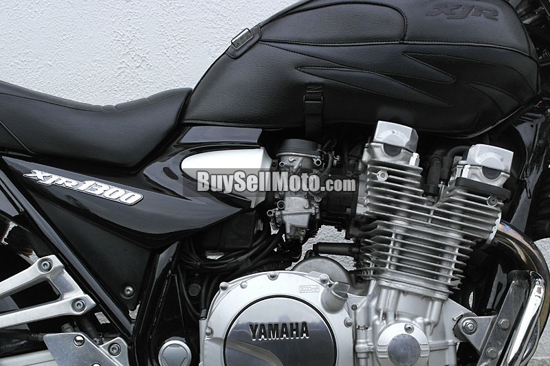 YAMAHA XJR1300