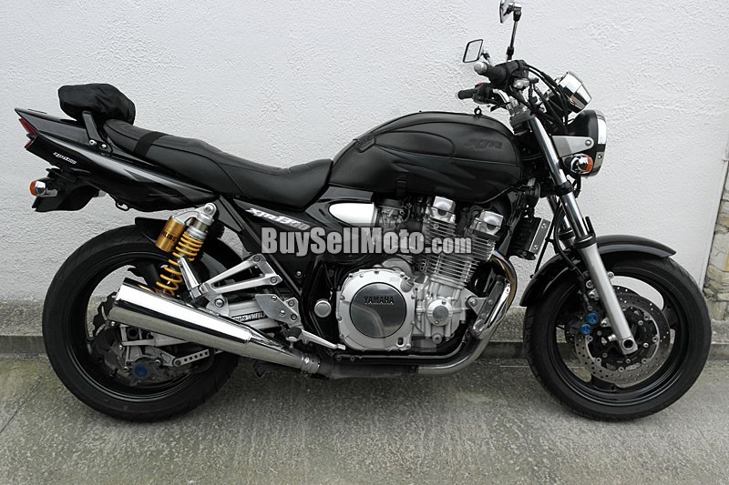 YAMAHA XJR1300