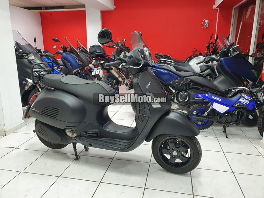 Vespa GTS 300 SUPER NOTTE 2018