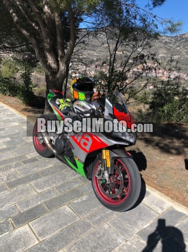 Aprilia RSV4 RF 2017