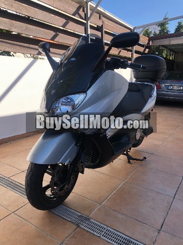 YAMAHA TMAX 2000