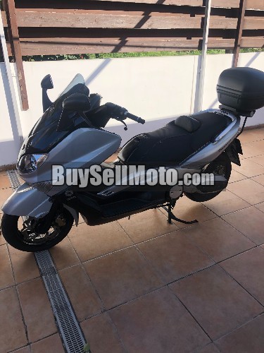 YAMAHA TMAX 2000