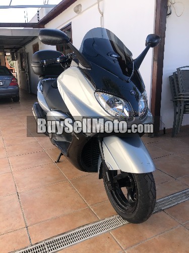 YAMAHA TMAX 2000