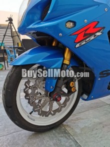 SUZUKI GSX-R 2004 1