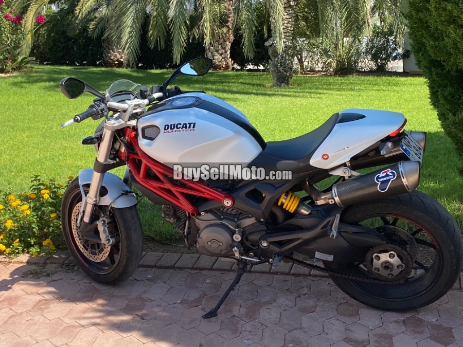 DUCATI Monster 2014