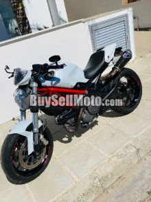 DUCATI Monster 2014 1